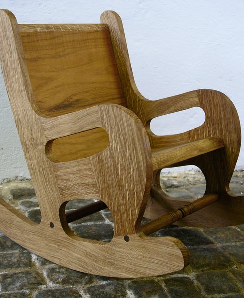 Handgjorda & Specialtillverkade möbler i ädelträ Viktorianska gunghästar i trä på beställning  Denis Gavois Le Rocking Horse